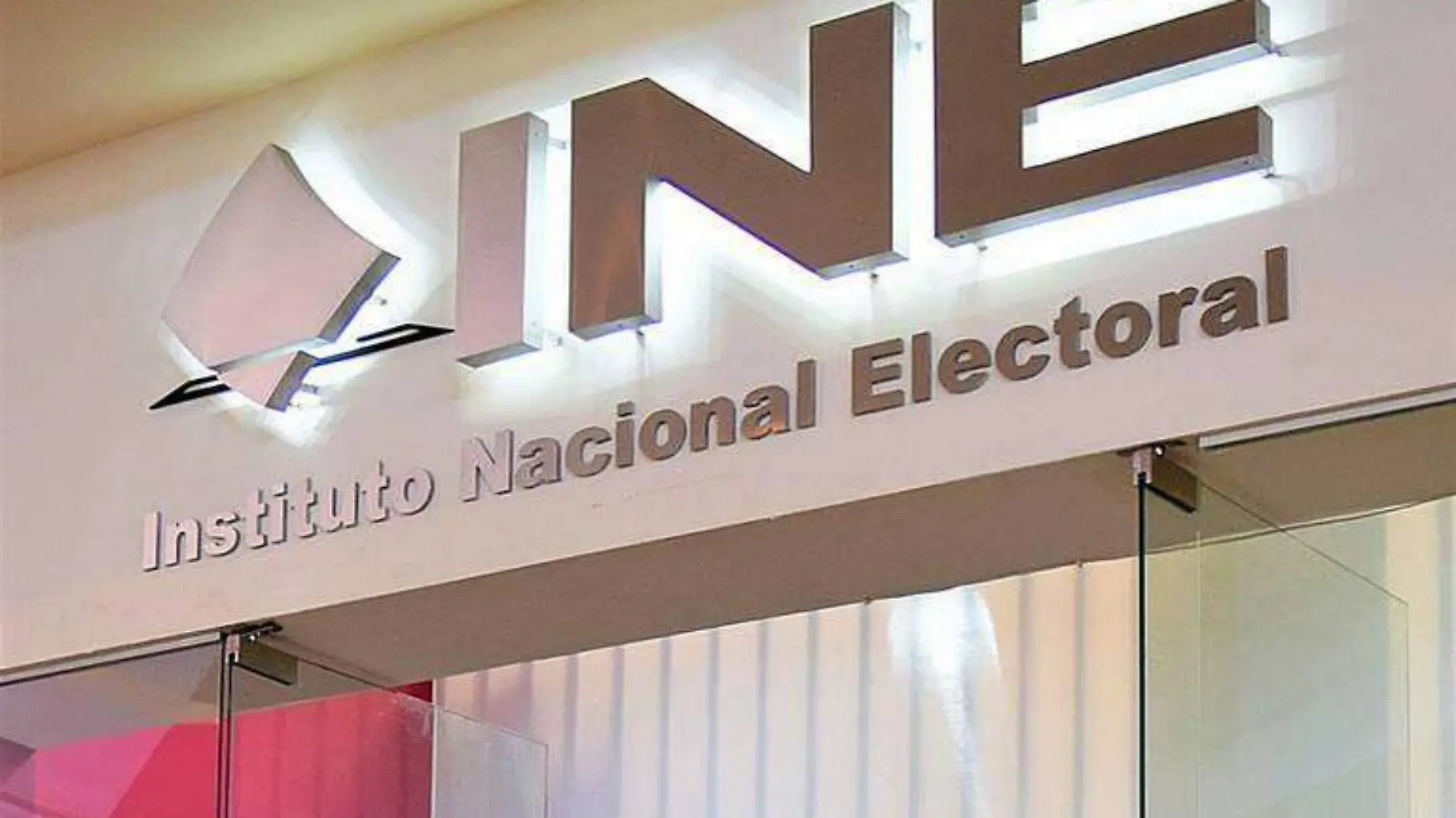 Mesa directiva INE